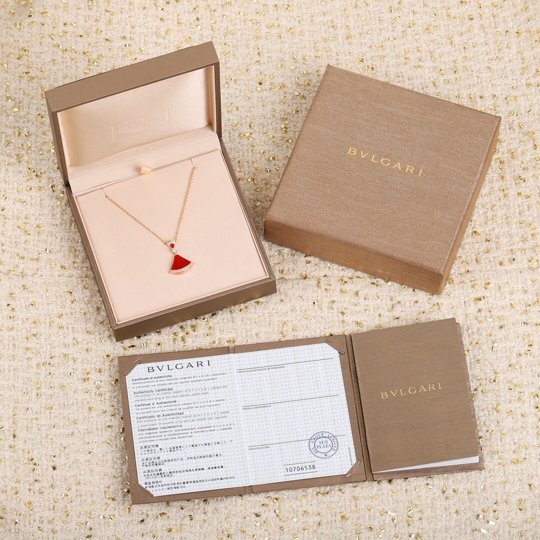 불가리 디바스 드림 네크리스