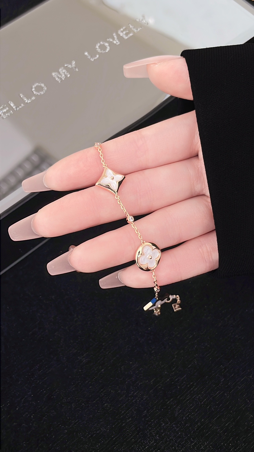 루이비통 블라썸 브레이슬릿