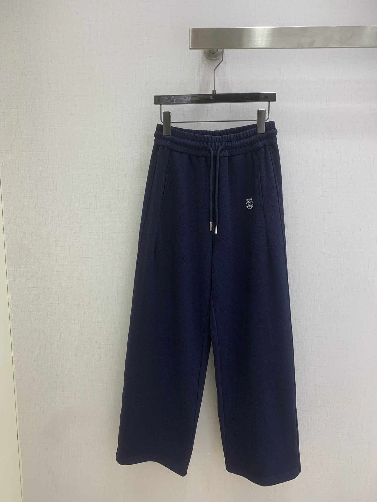 셀린느 26 신상 자수 스트링 팬츠