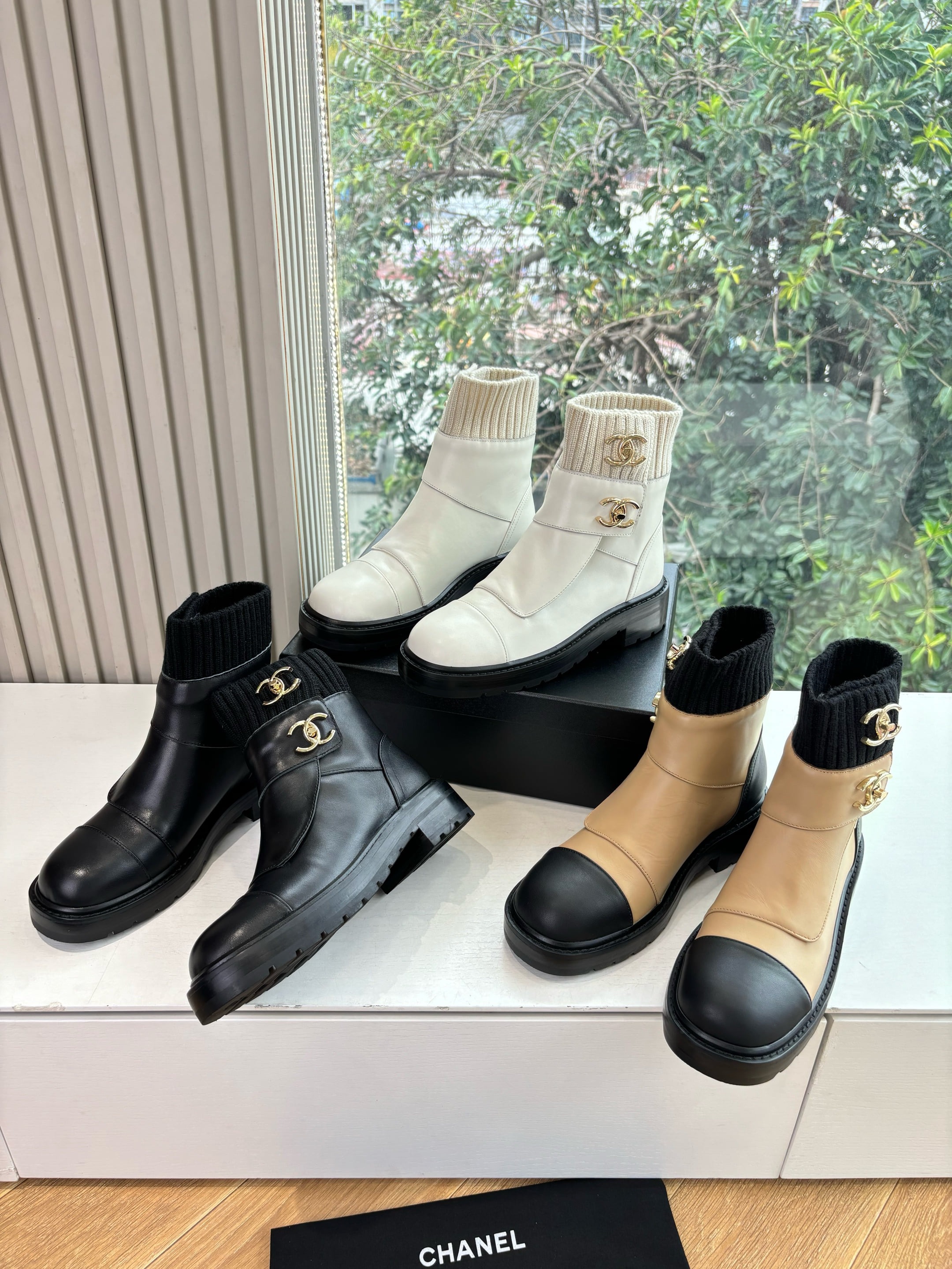 샤넬 신상 첼시 앵클 부츠