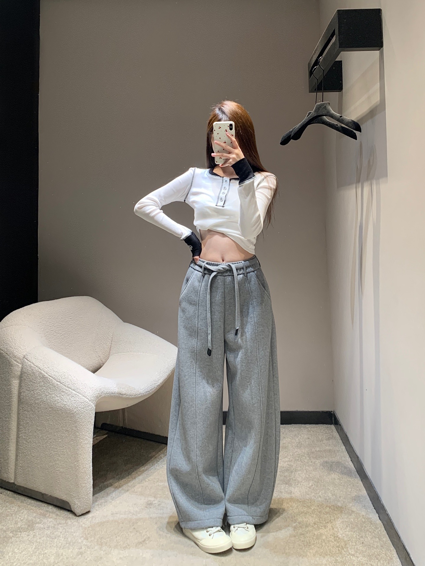 로에베 25FW 신상 기모 벨트 캐주얼 팬츠