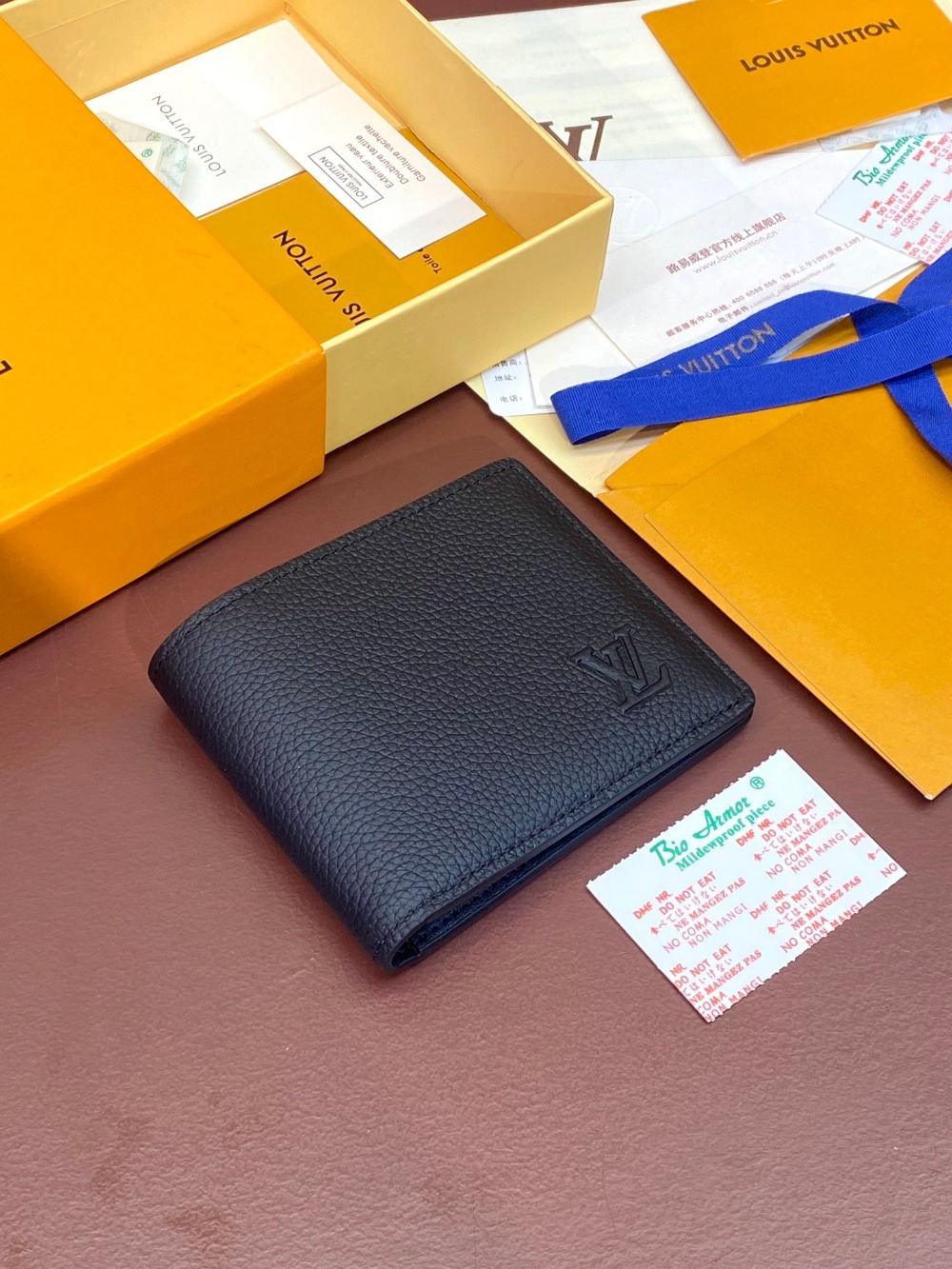 루이비통 남성 반지갑 브라짜 월릿 M83128