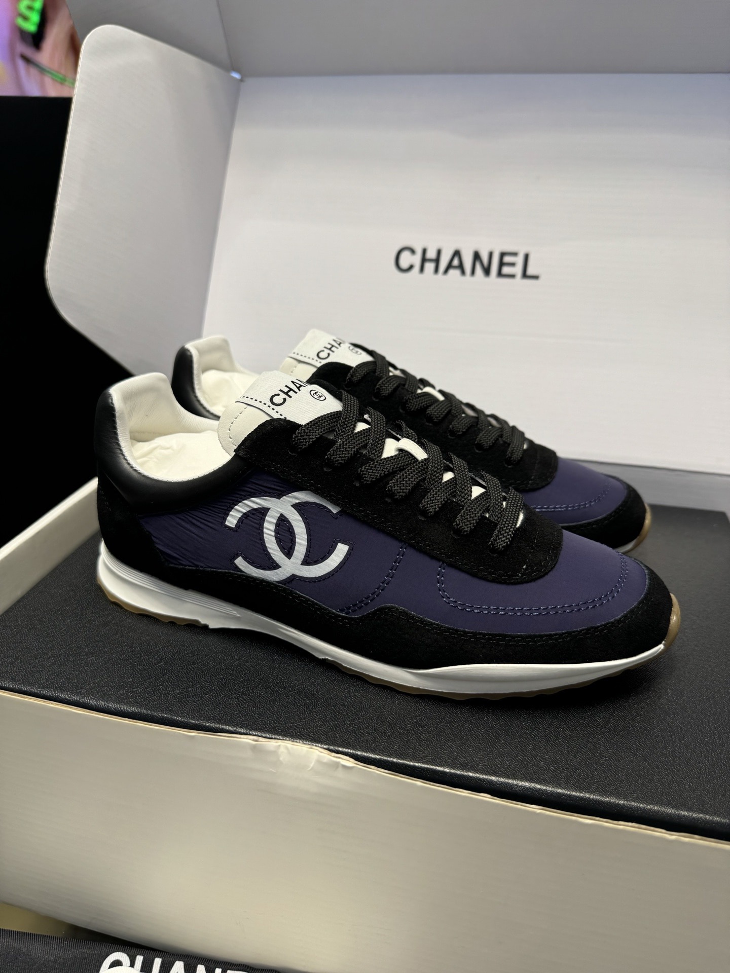 샤넬 26P 스프링 스니커즈