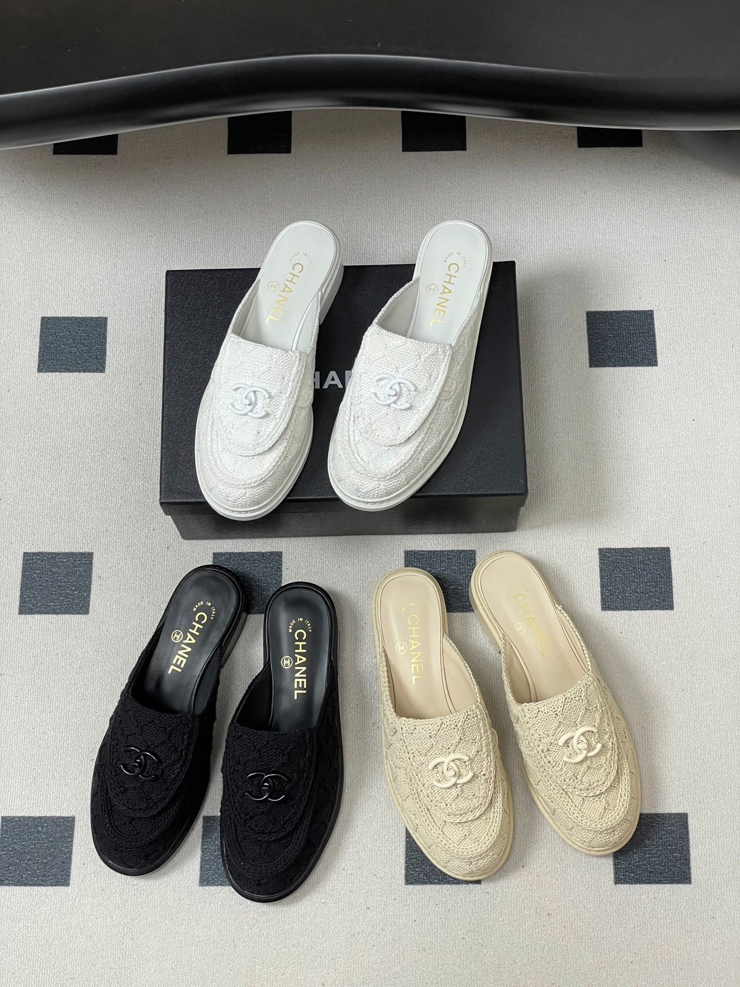 샤넬 신상 클래식 세미 슬리퍼