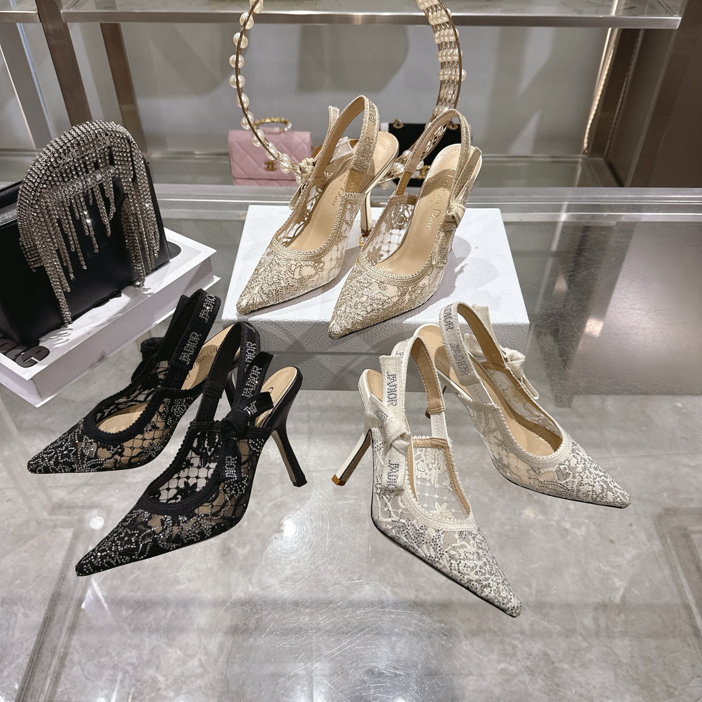 디올 신상 스틸레토 힐 샌들