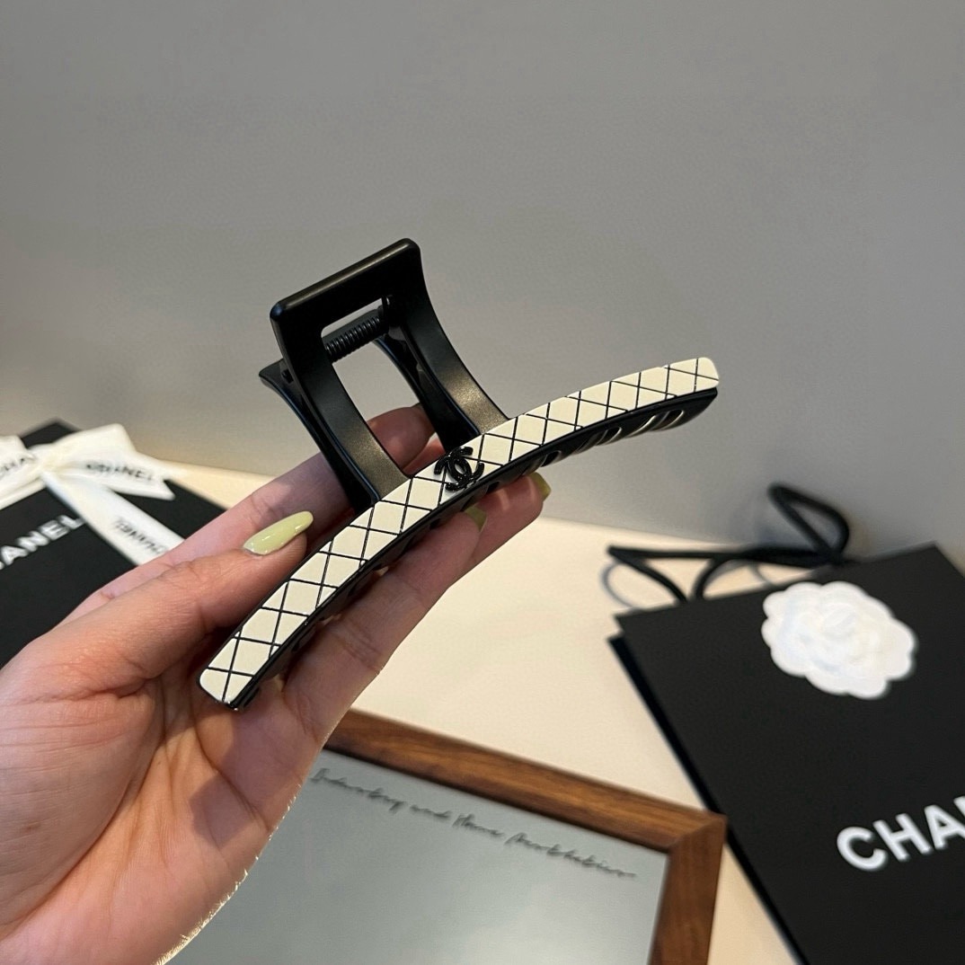 샤넬 신상 헤어핀