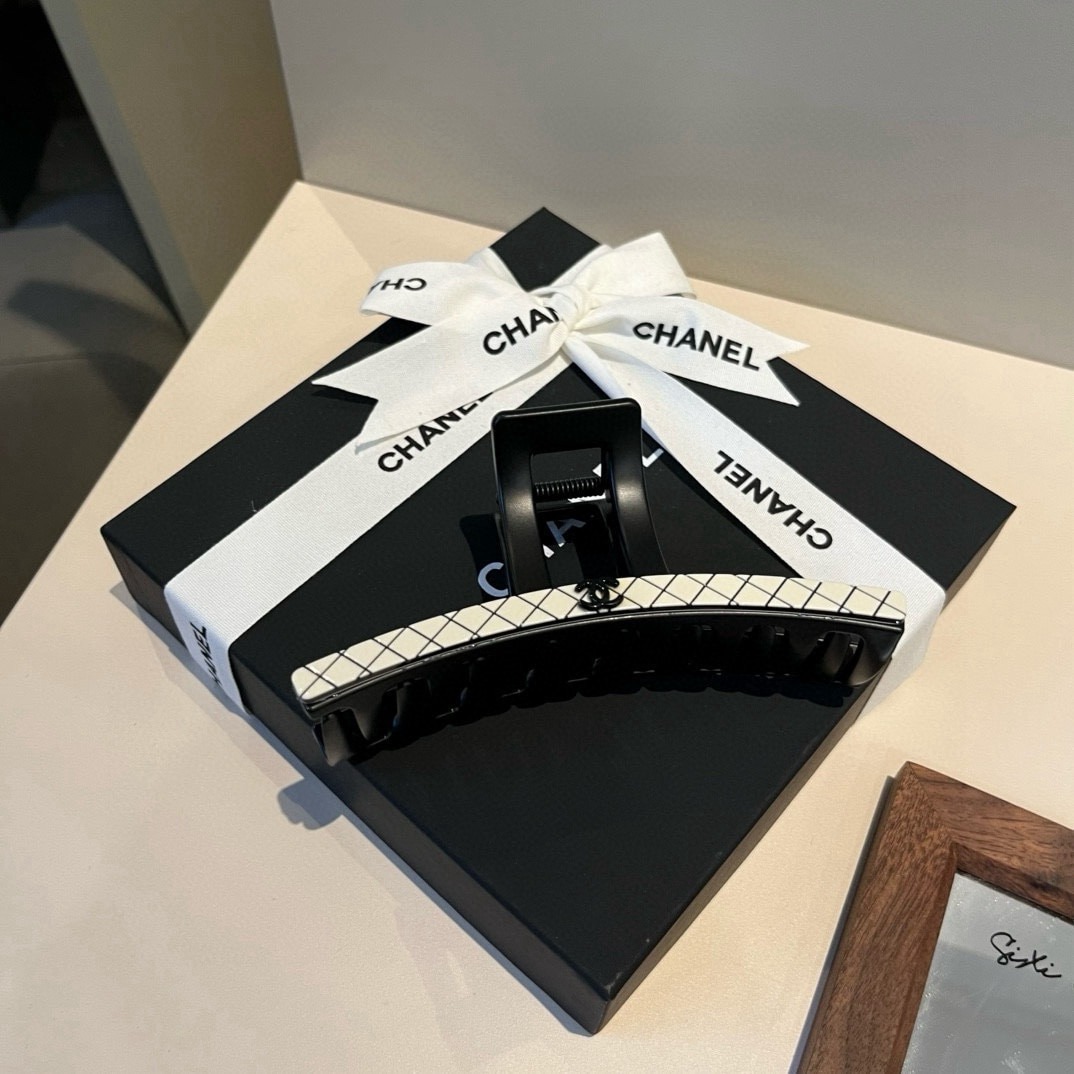 샤넬 신상 헤어핀