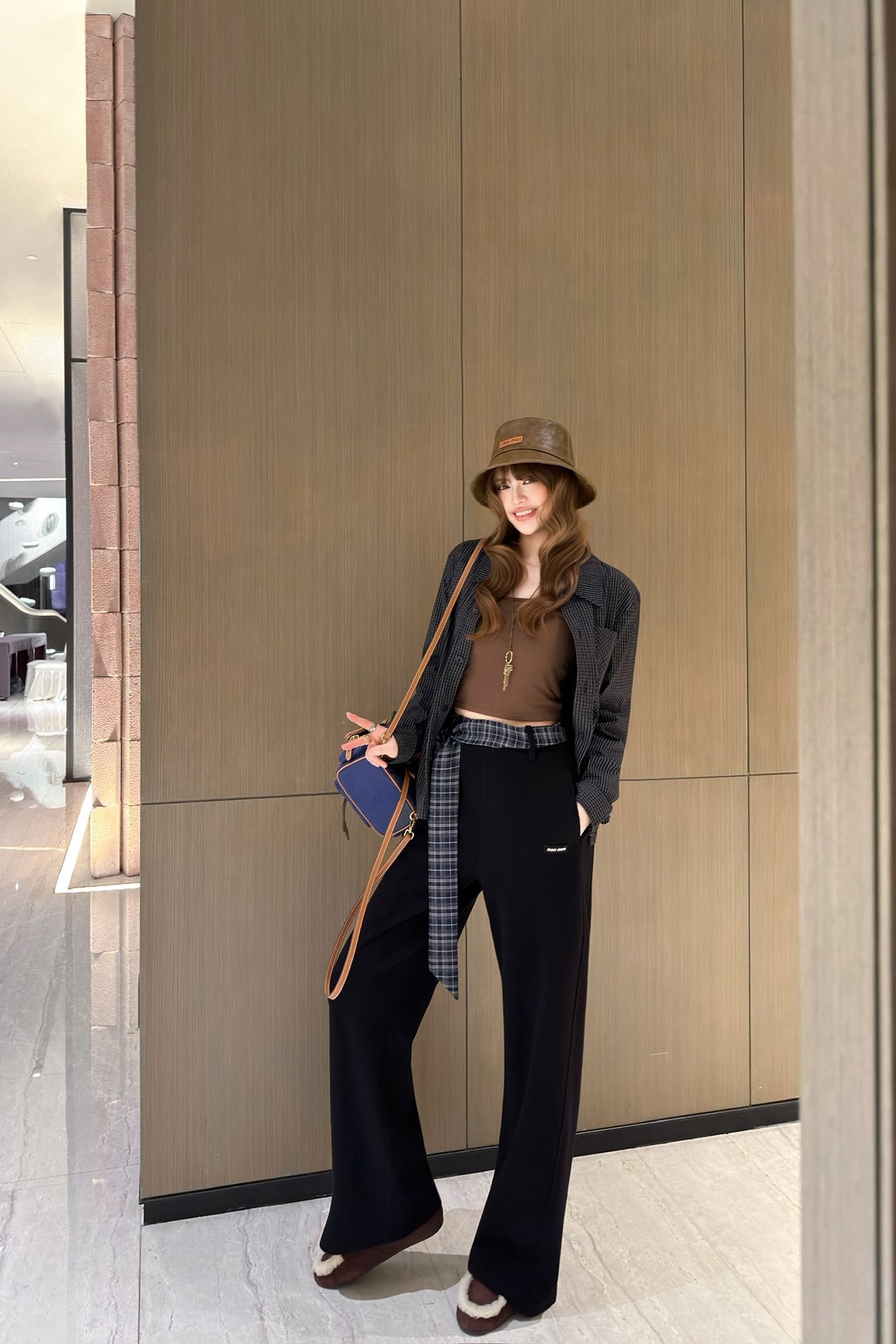 미우미우 25 신상 체크 스트링 기모 팬츠