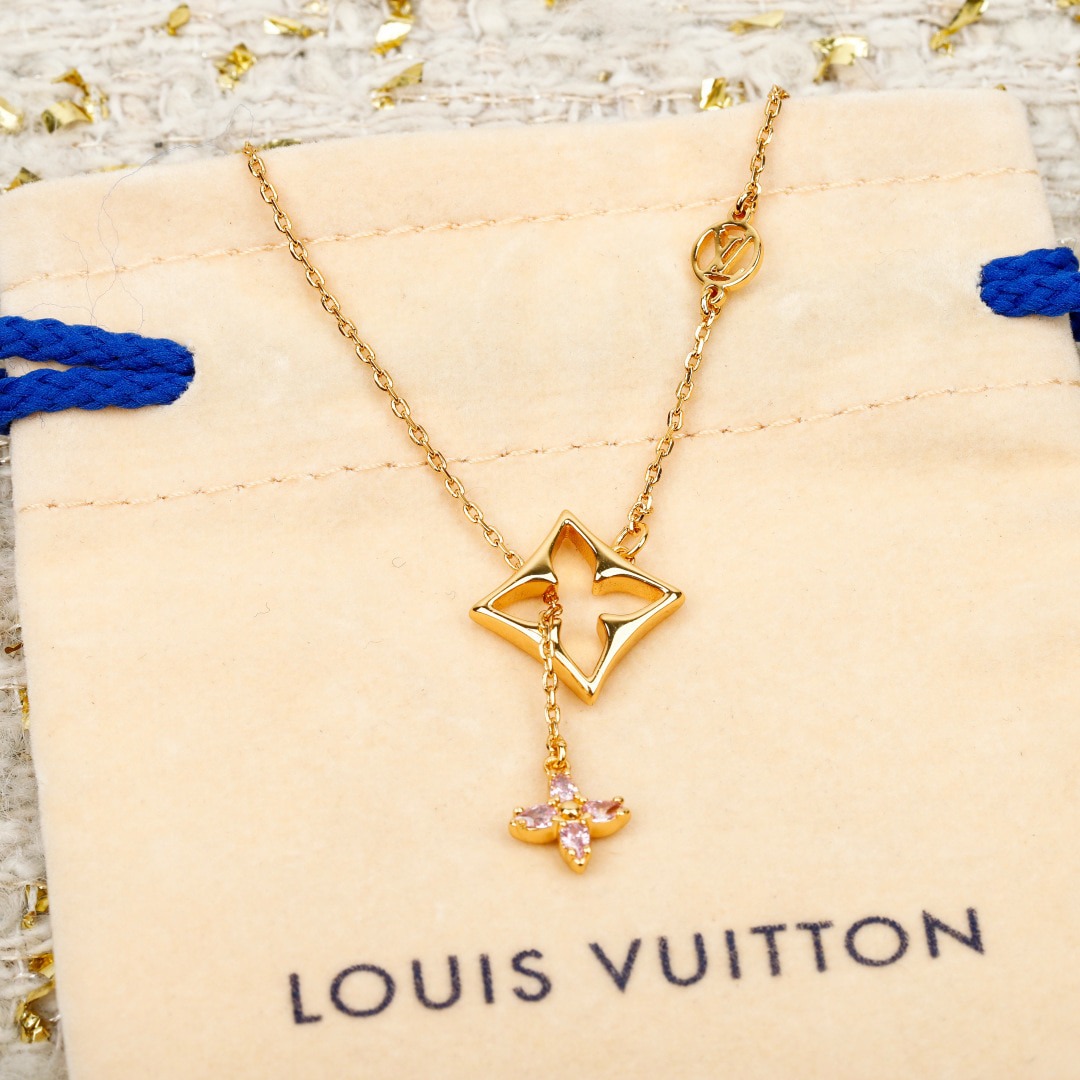 루이비통 신상 꽃 목걸이