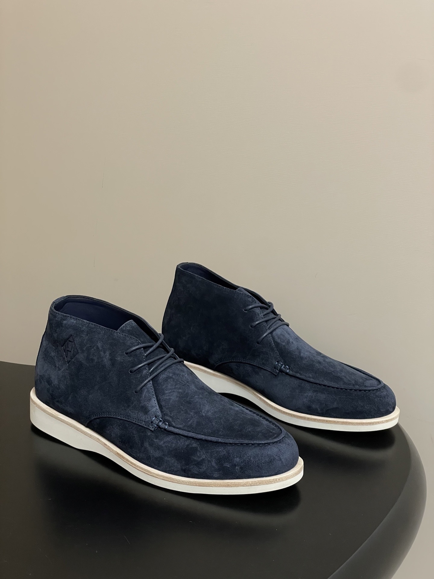 에르메스 25 스웨이드 하이탑 스니커즈