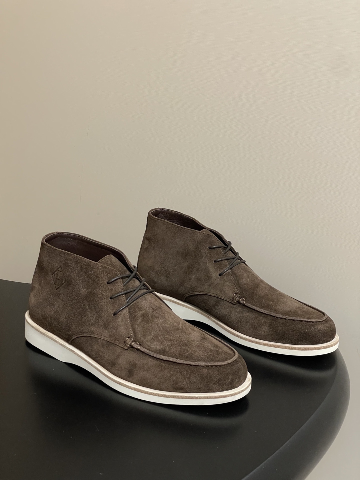 에르메스 25 스웨이드 하이탑 스니커즈