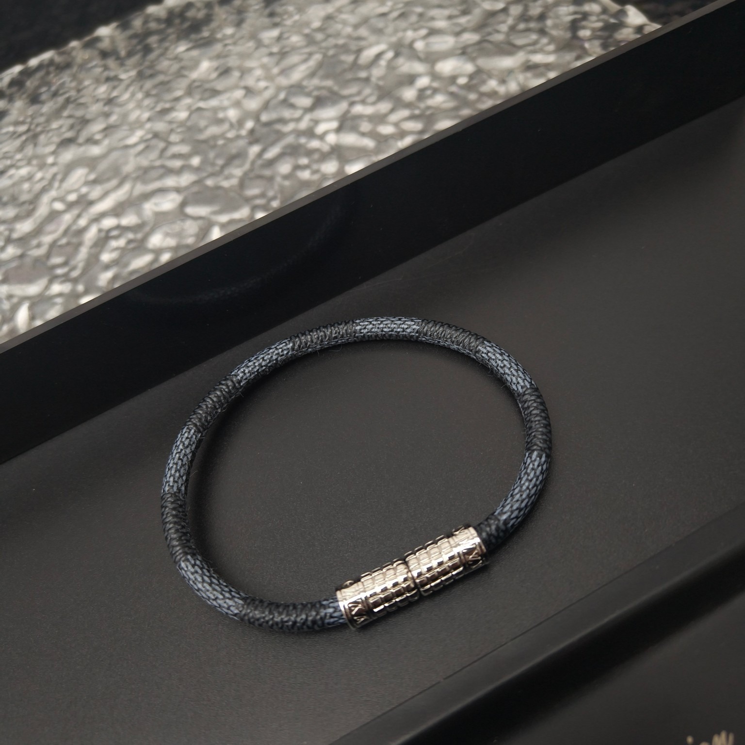 루이비통 DIGIT 팔찌