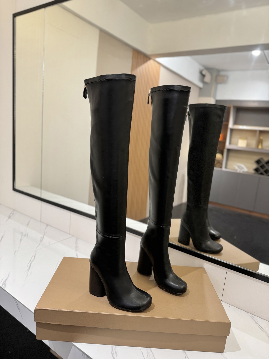 버버리 신상 통굽 스판부츠