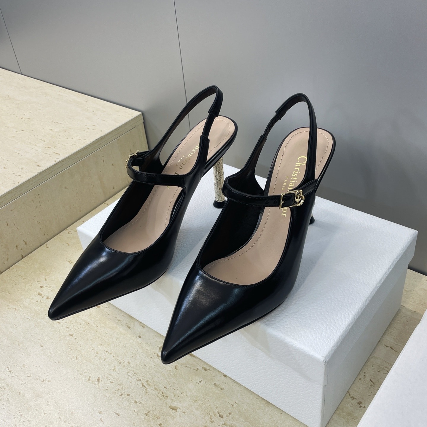 디올 26 신상 스틸레토 힐