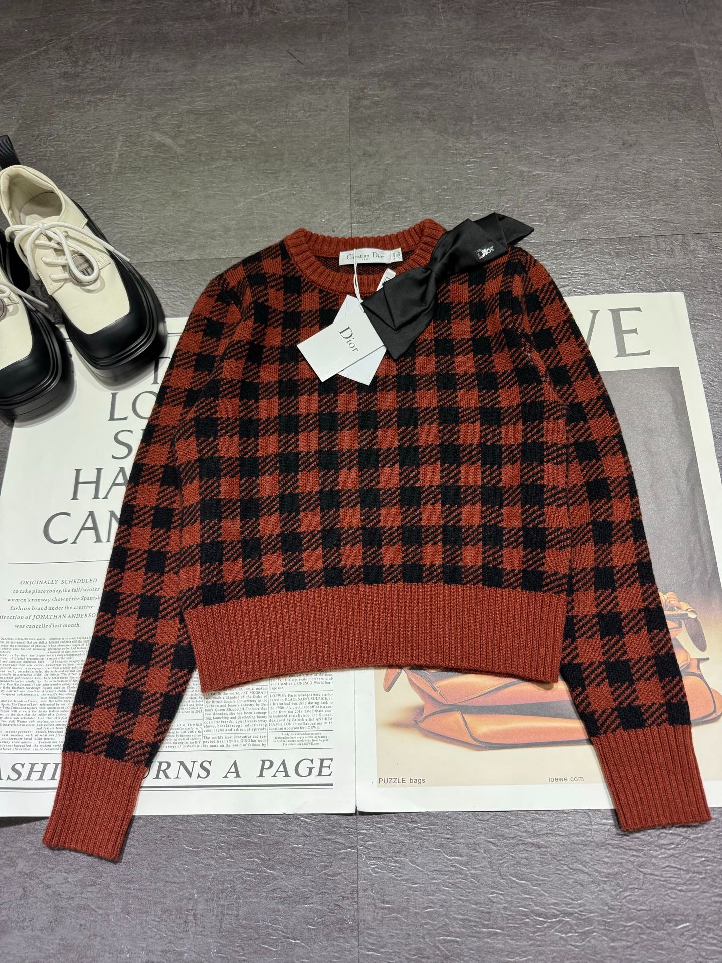 디올 26 봄신상 컬렉션 니트