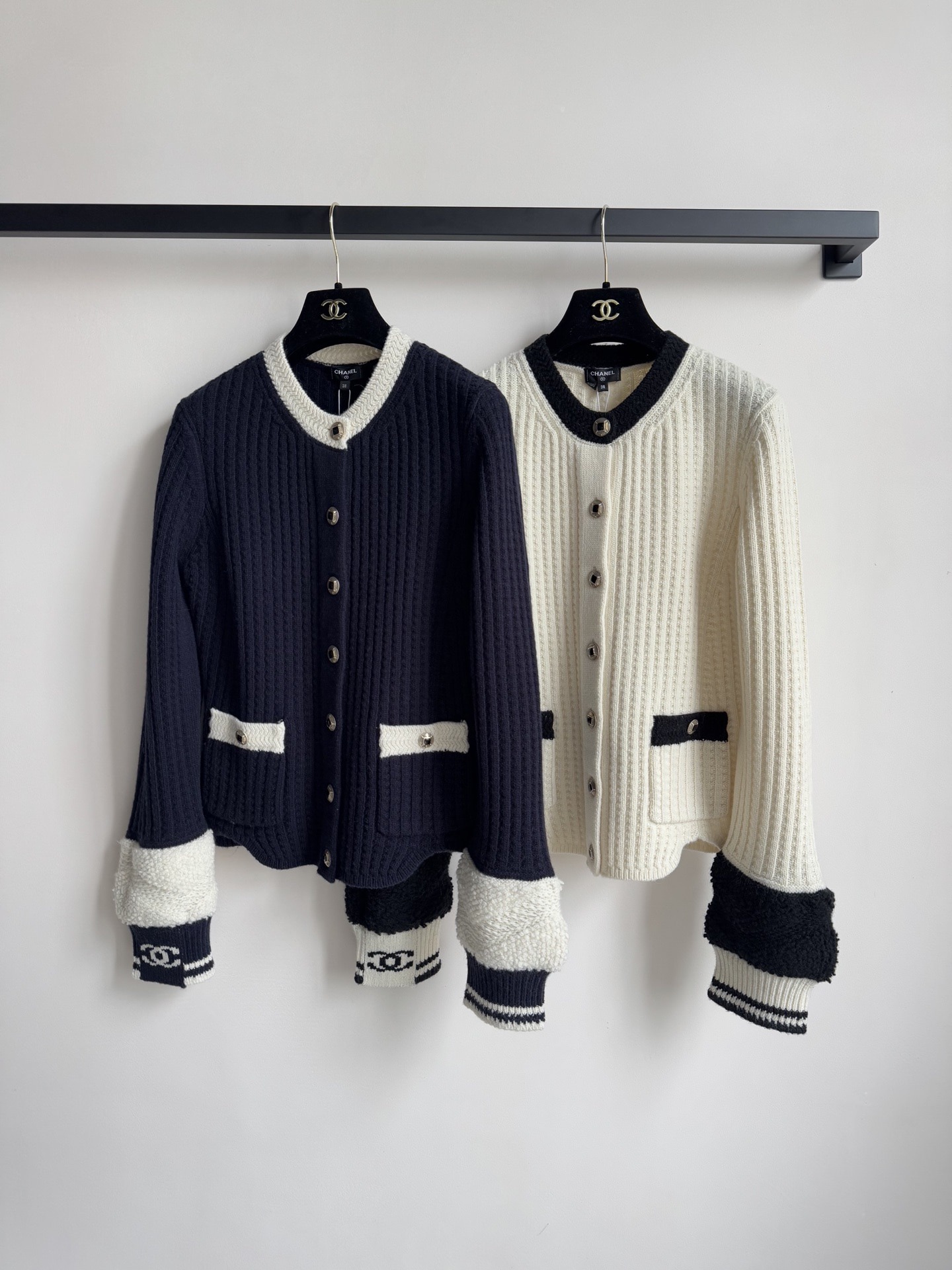 샤넬 25N 니트 가디건