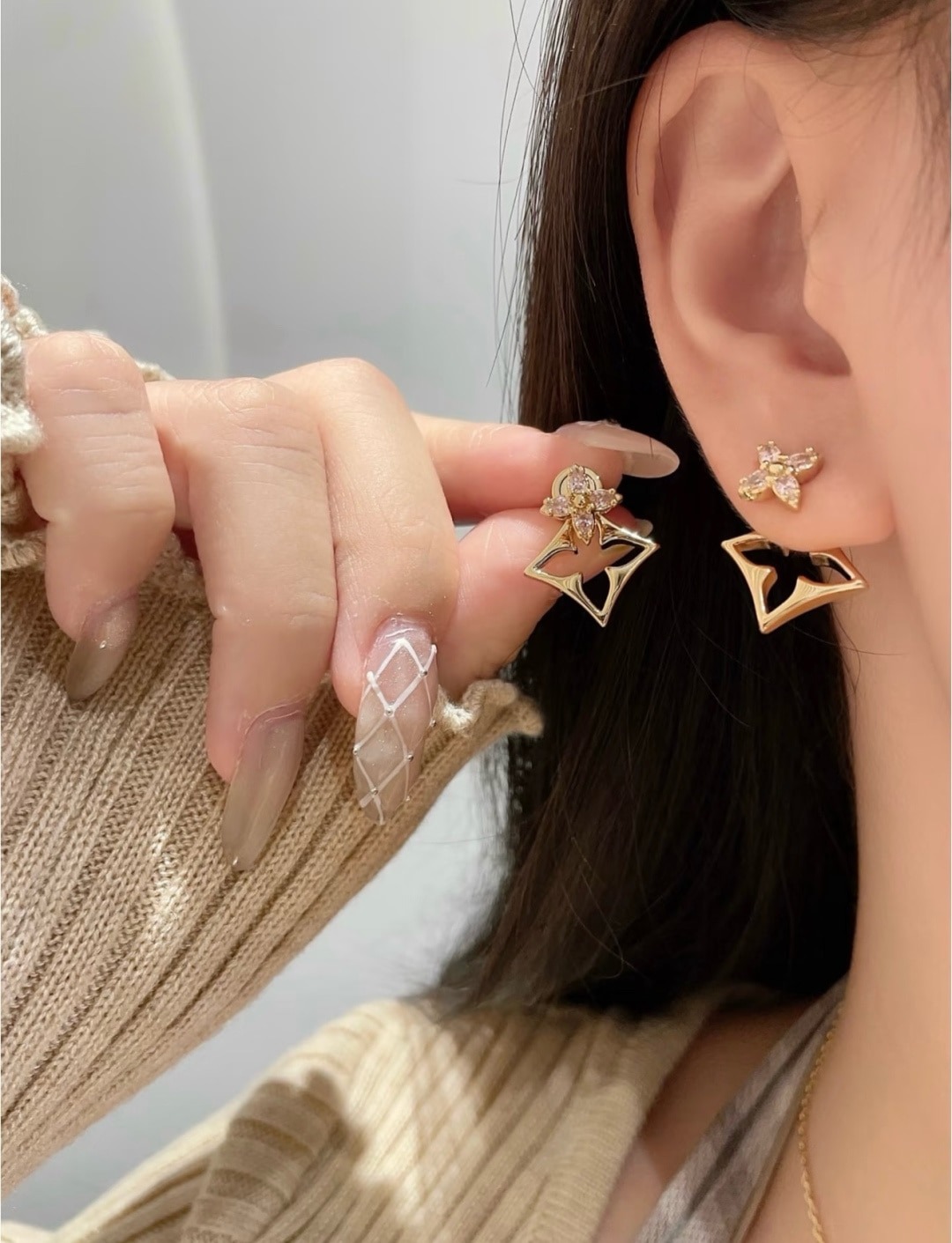 루이비통 신상 꽃 귀걸이