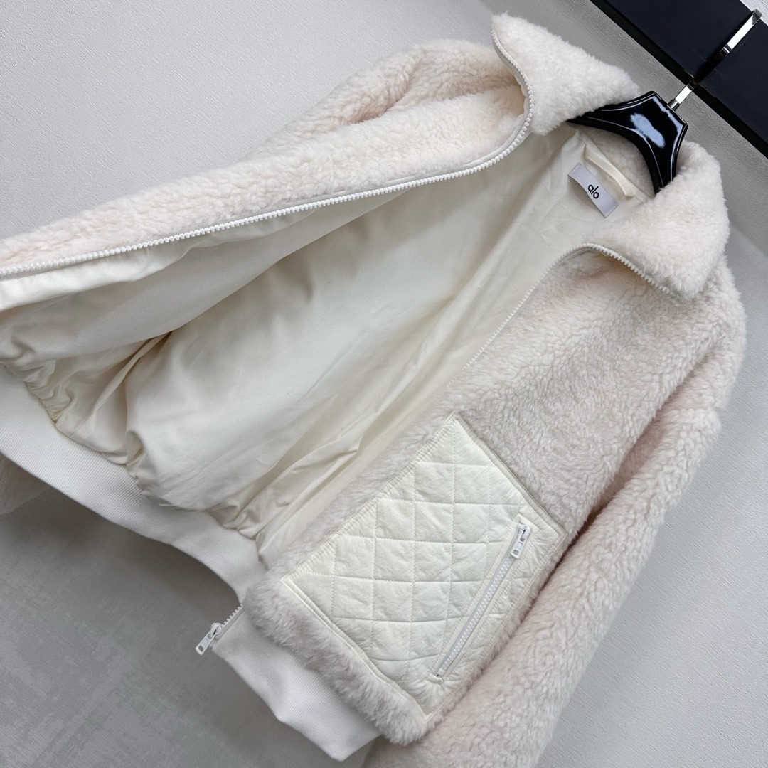 알로 25 신상 램스울 퀼팅코트