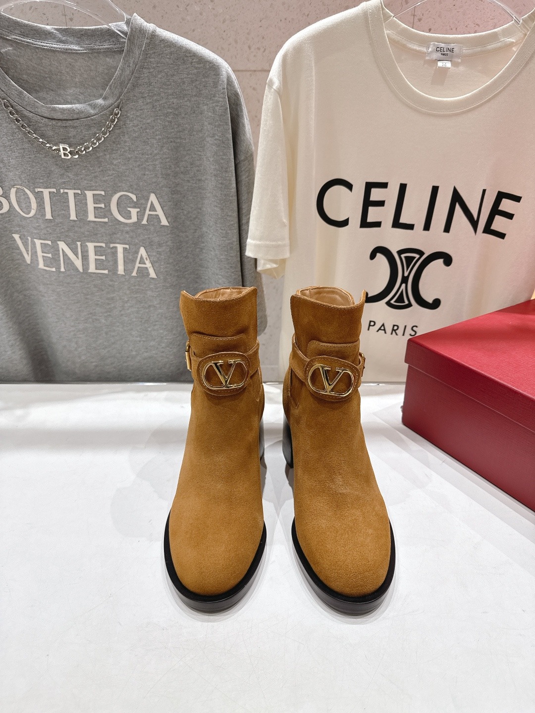 발렌티노 25ss 신상 첼시 부츠