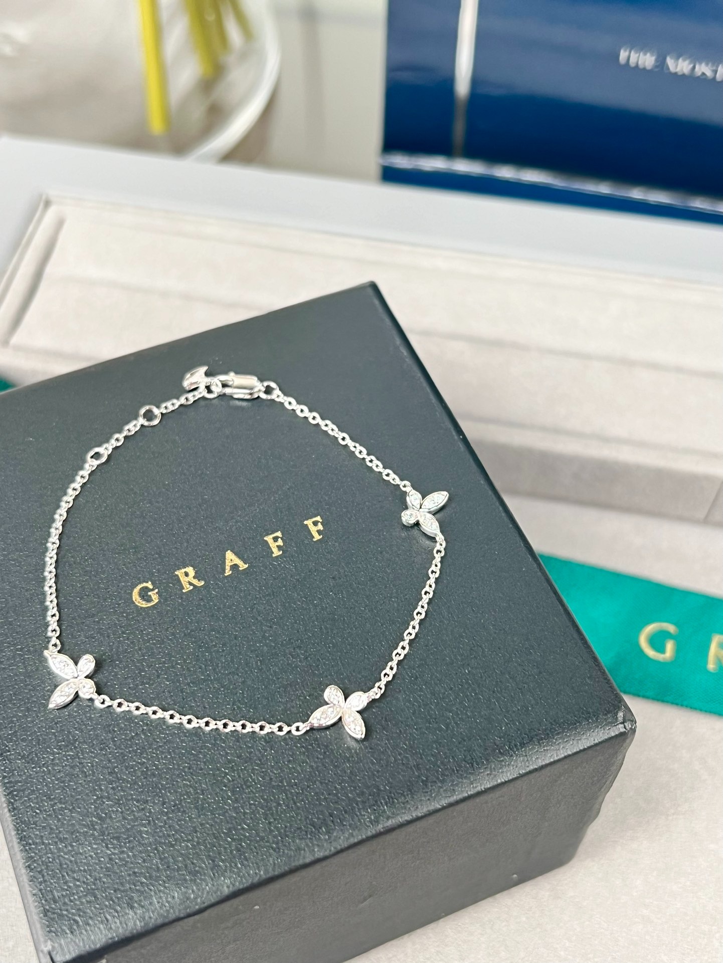 그라프 버터플라이 팔찌