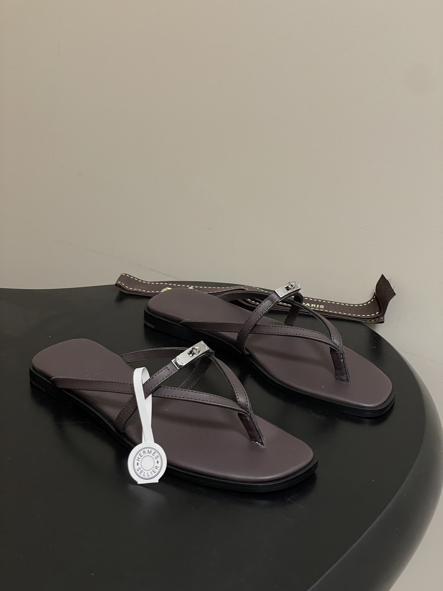 에르메스 클래식 켈리 조리 슬리퍼
