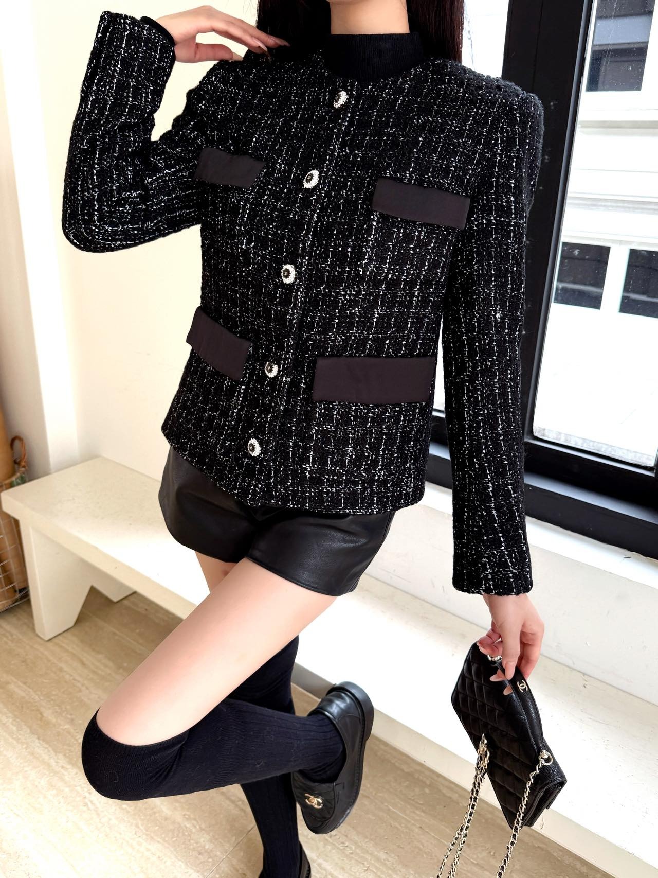 샤넬 25 신상 우븐 라운드 코트