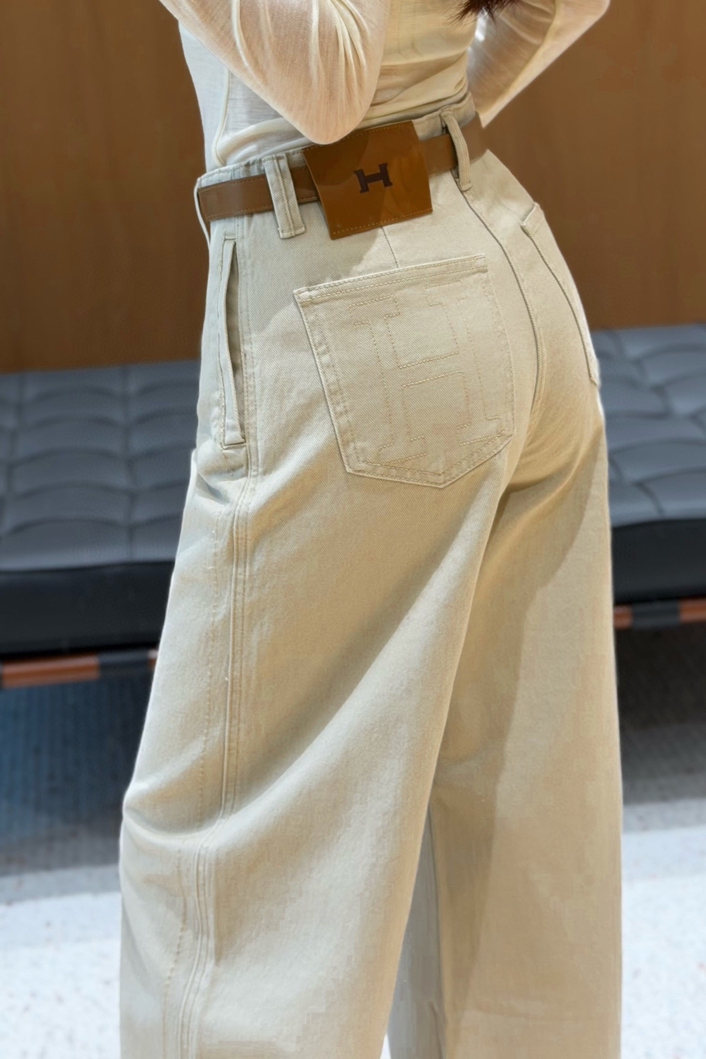 에르메스 신상 자수 데님 팬츠