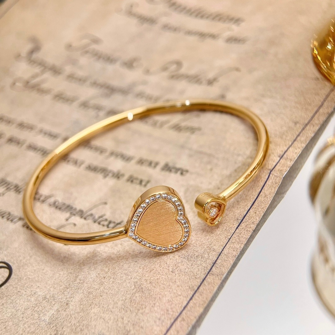 쇼파드 해피하트 플라워 브레이슬릿