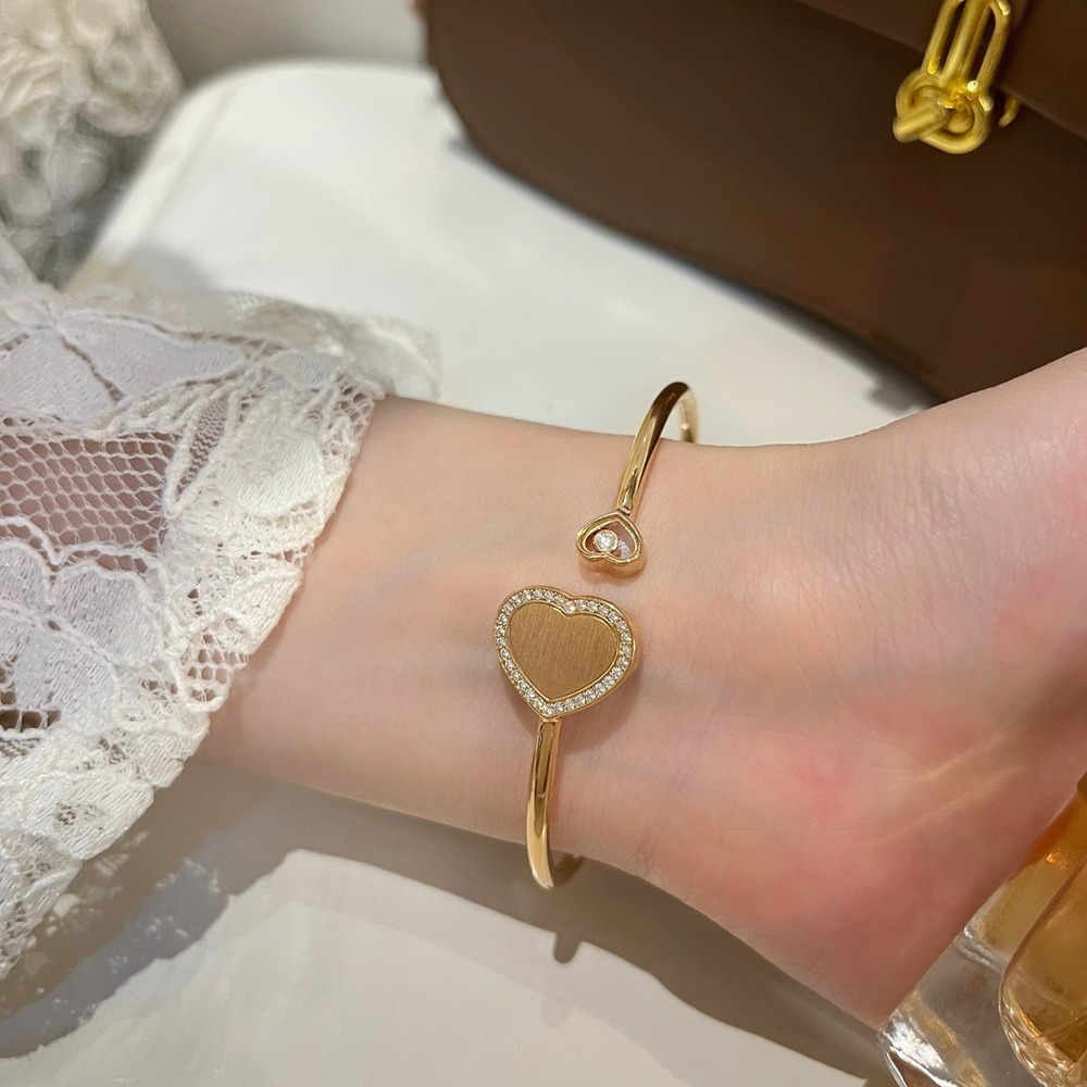 쇼파드 해피하트 플라워 브레이슬릿