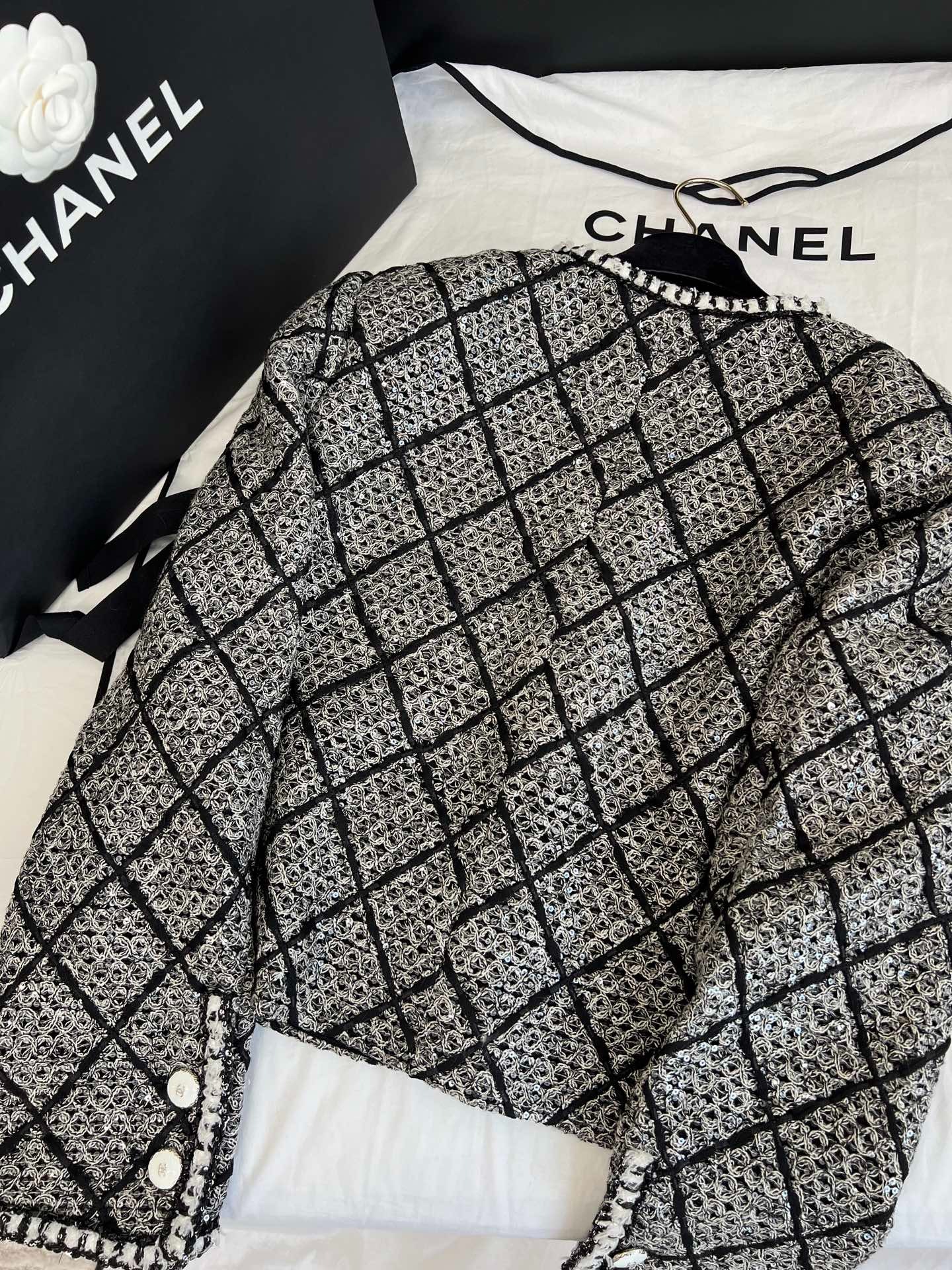 샤넬 스팽글 아우터