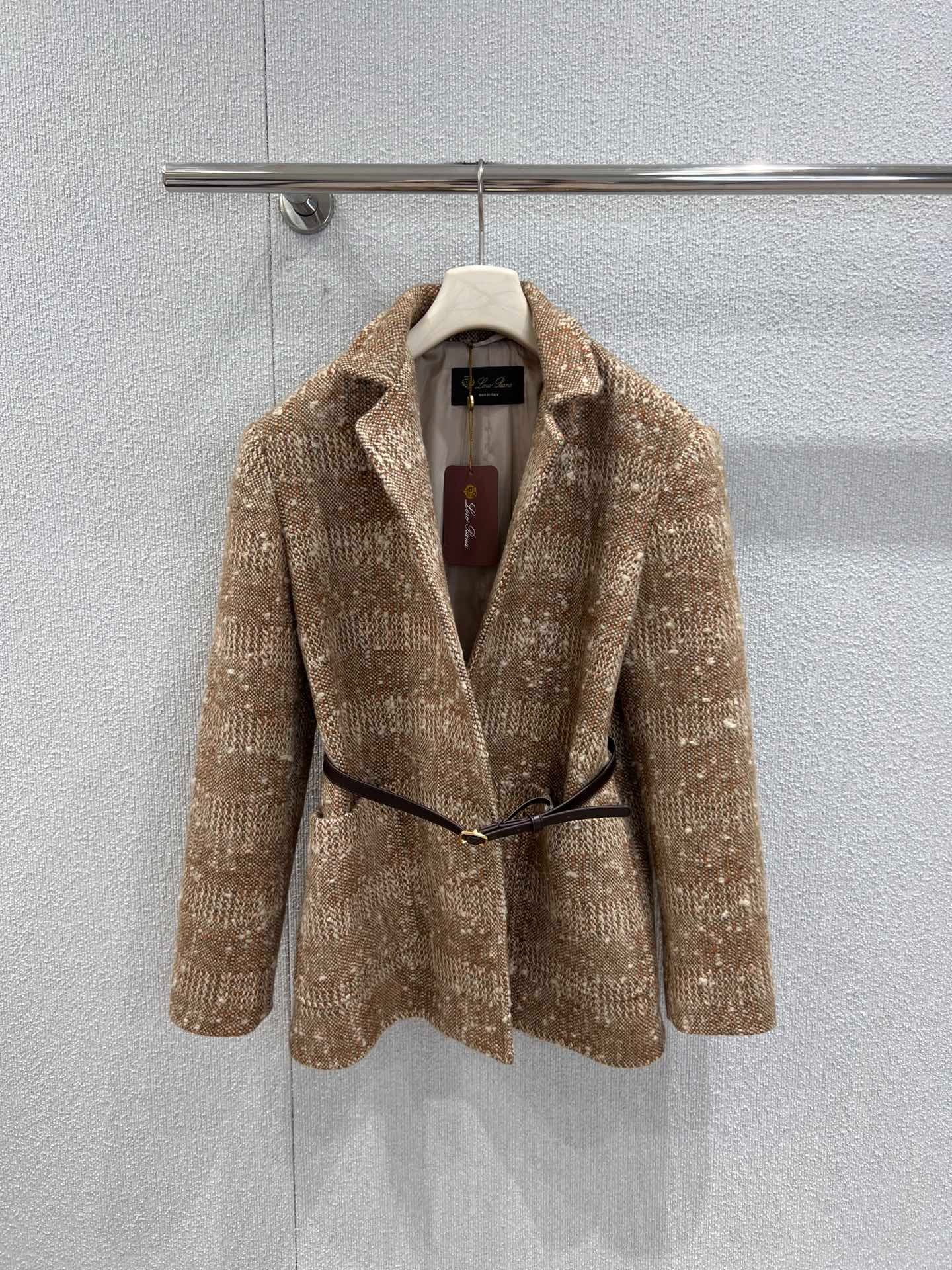 로로피아나 25FW 신상 울트위드 체크코트