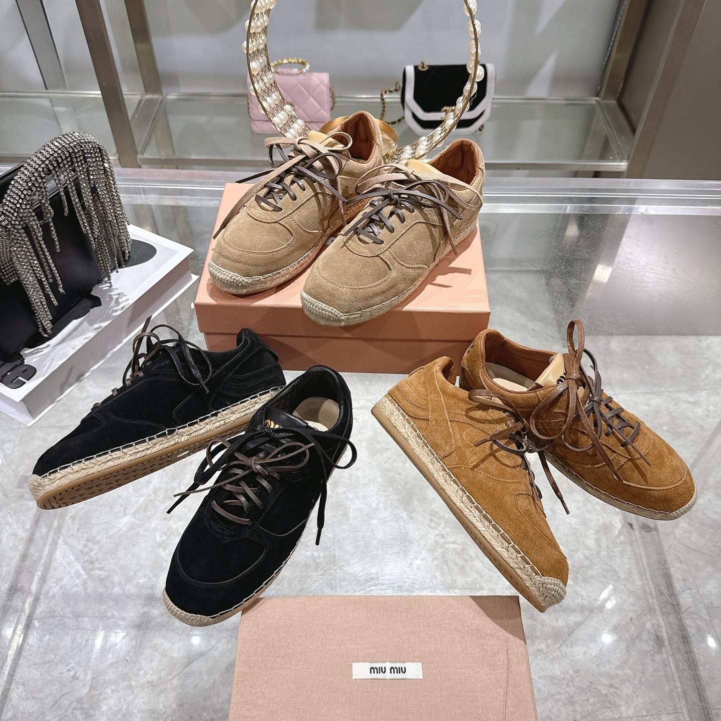 미우미우 26 신상 스니커즈