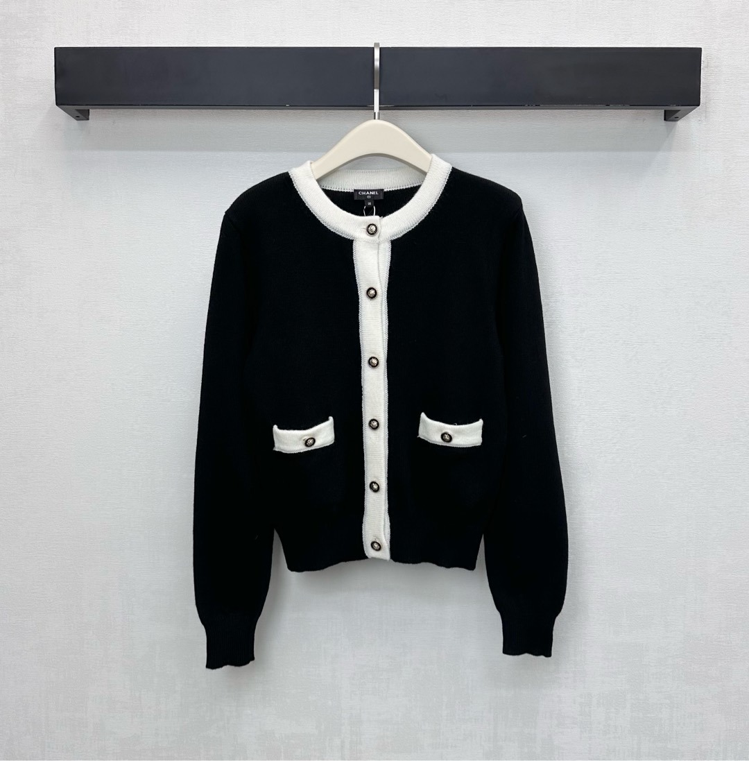 샤넬 25 신상 스탠드 라운드 가디건