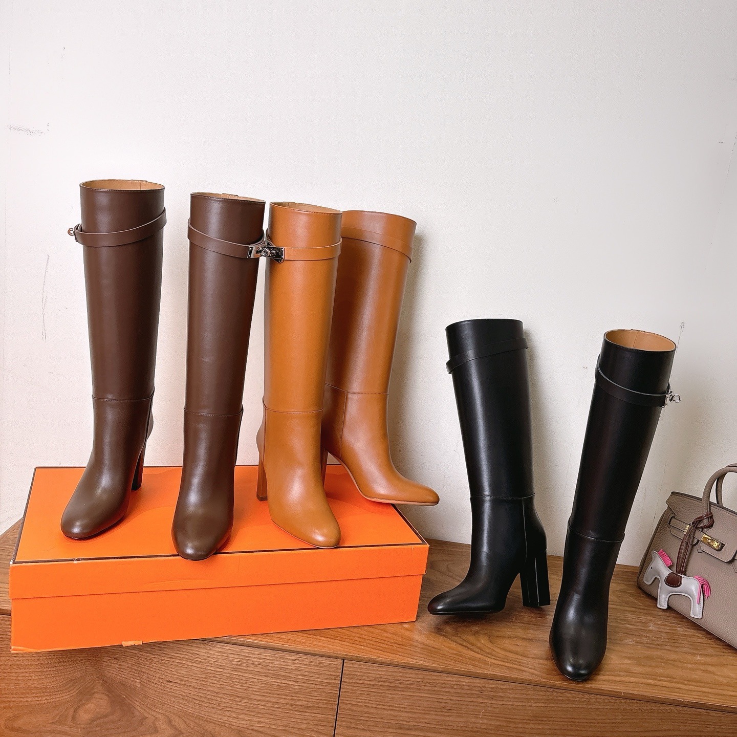 에르메스 신상 앵클부츠