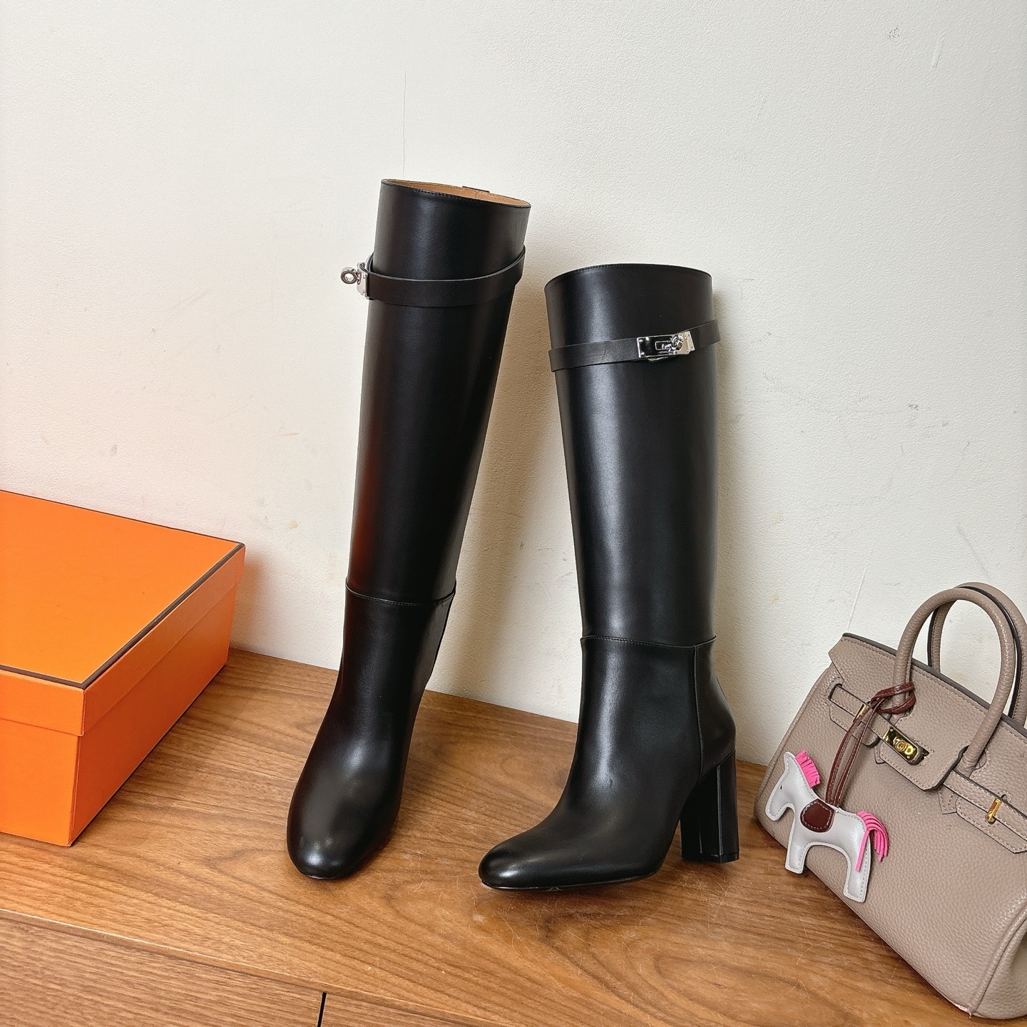 에르메스 신상 앵클부츠