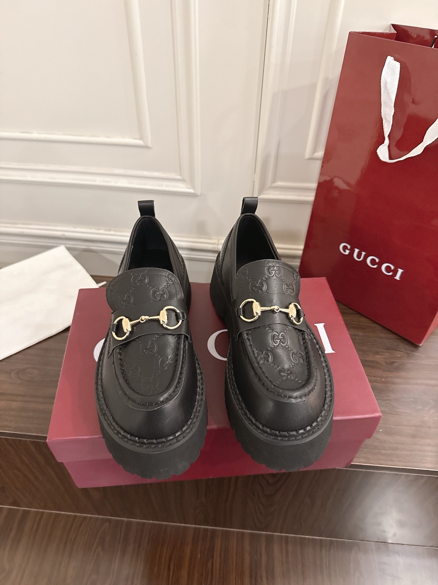 구찌 신상 홀스빗 로퍼