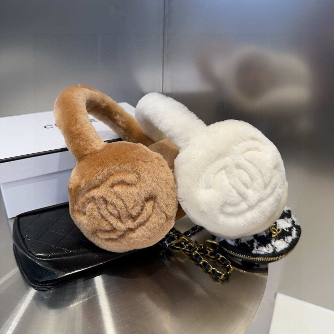 샤넬 시어링 램스킨 귀마개