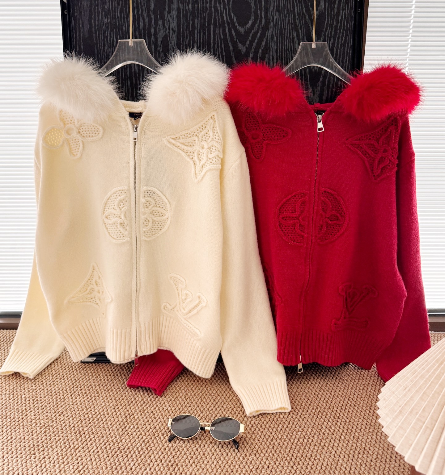 루이비통 자카드 퍼카라 가디건