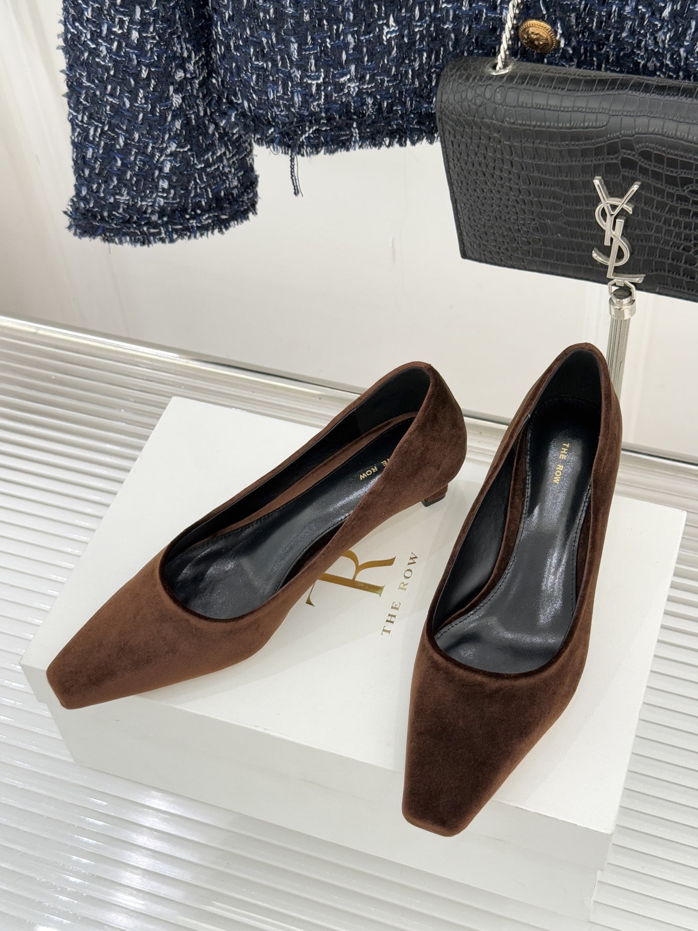 더로우 25WF 신상 빈티지 스퀘어힐