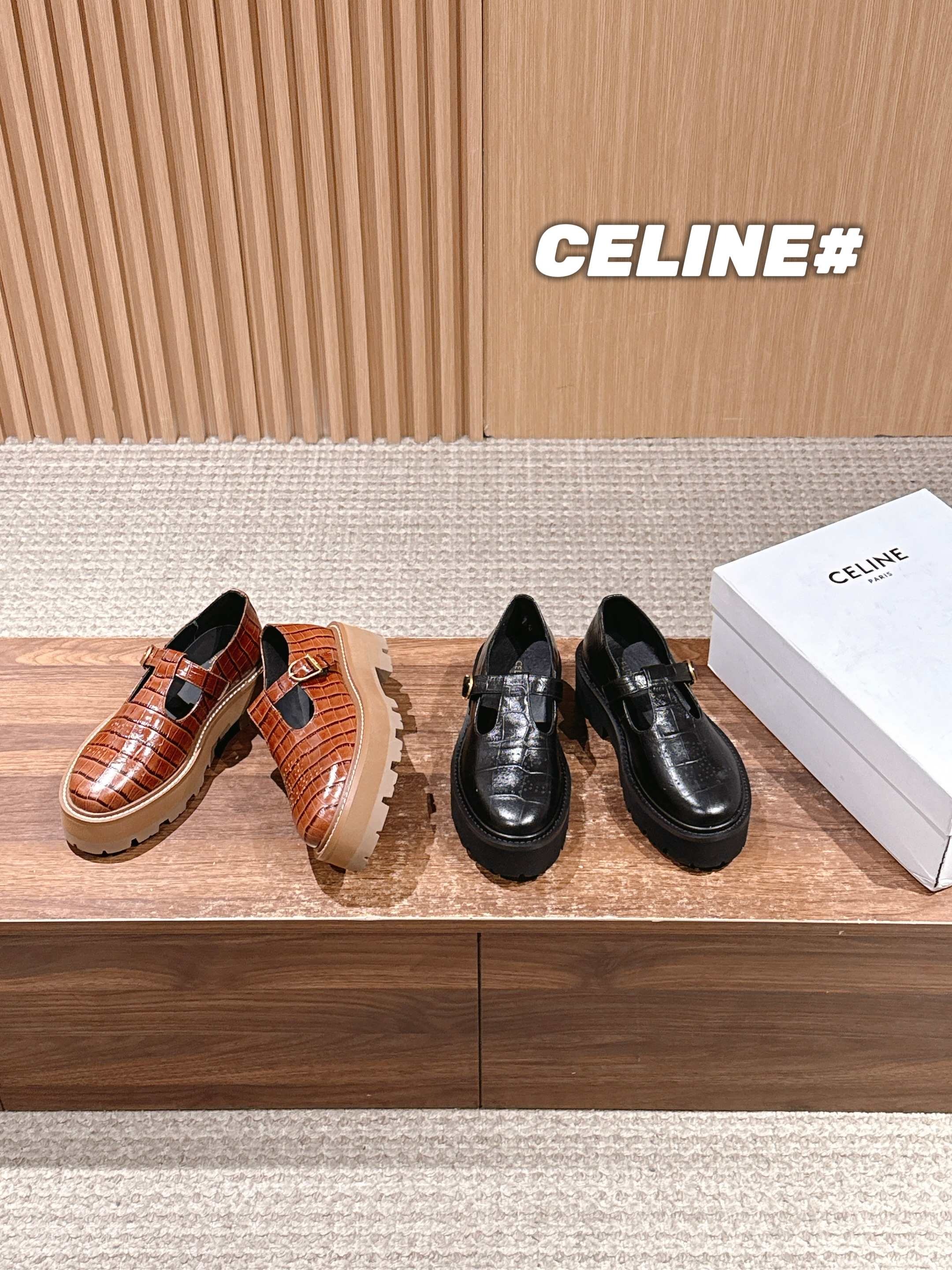 셀린느 클래식 뮬러 메리제인 로퍼