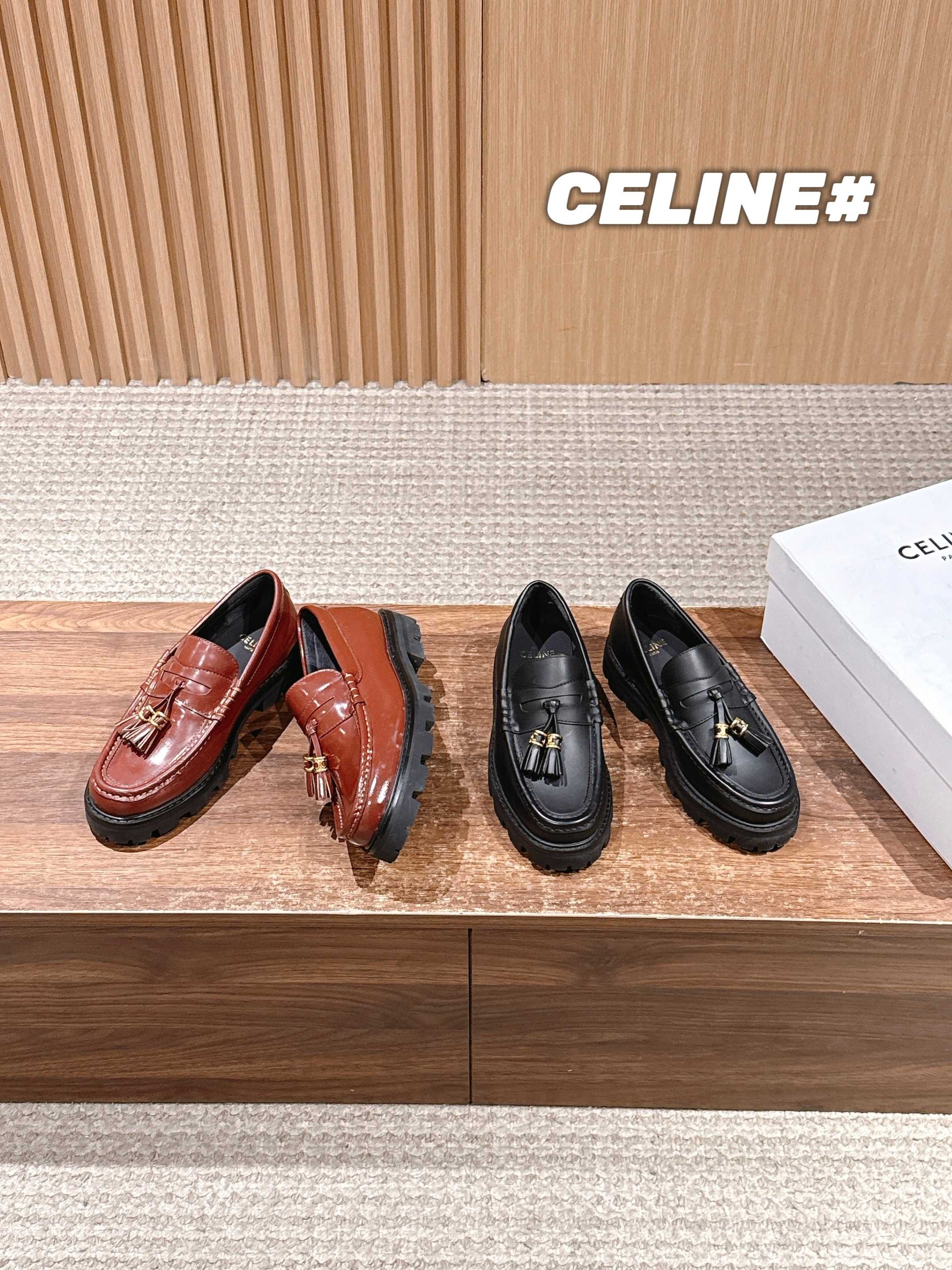 셀린느 클래식 뮬러 메리제인 로퍼