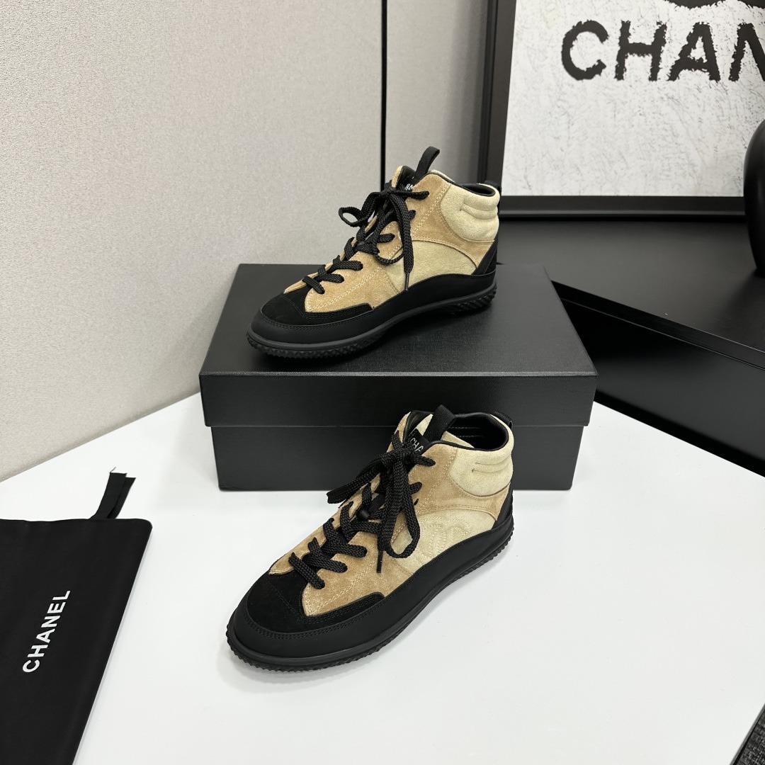 샤넬 25 신상 스니커즈