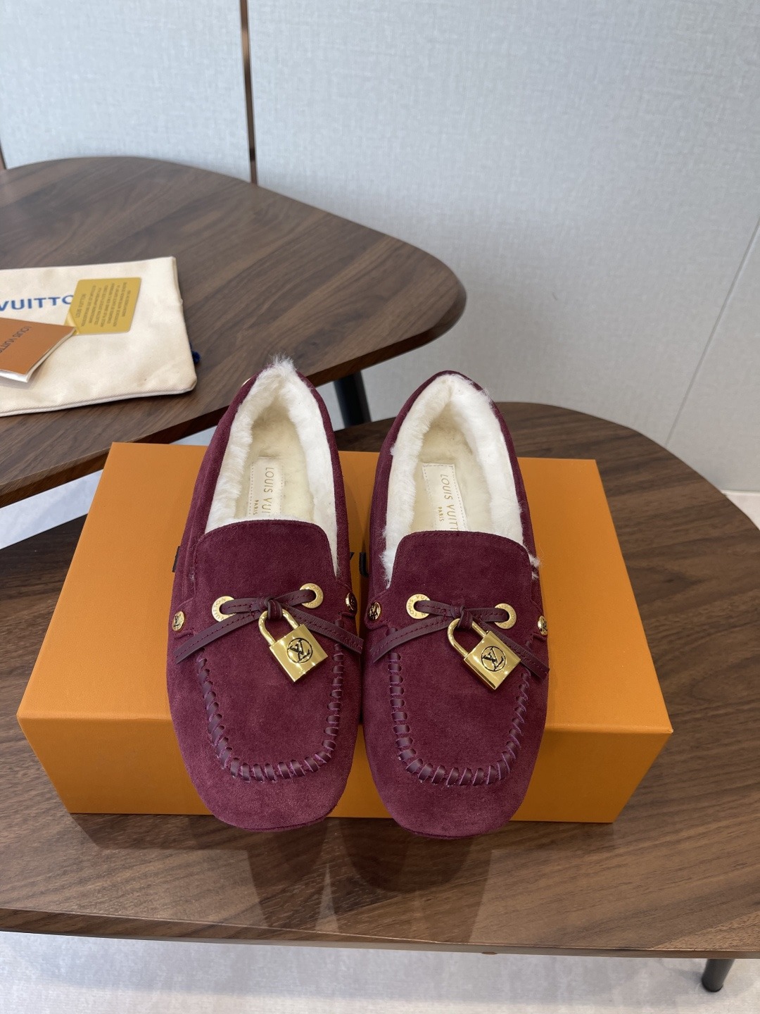 루이비통 25ss 플랫 로퍼