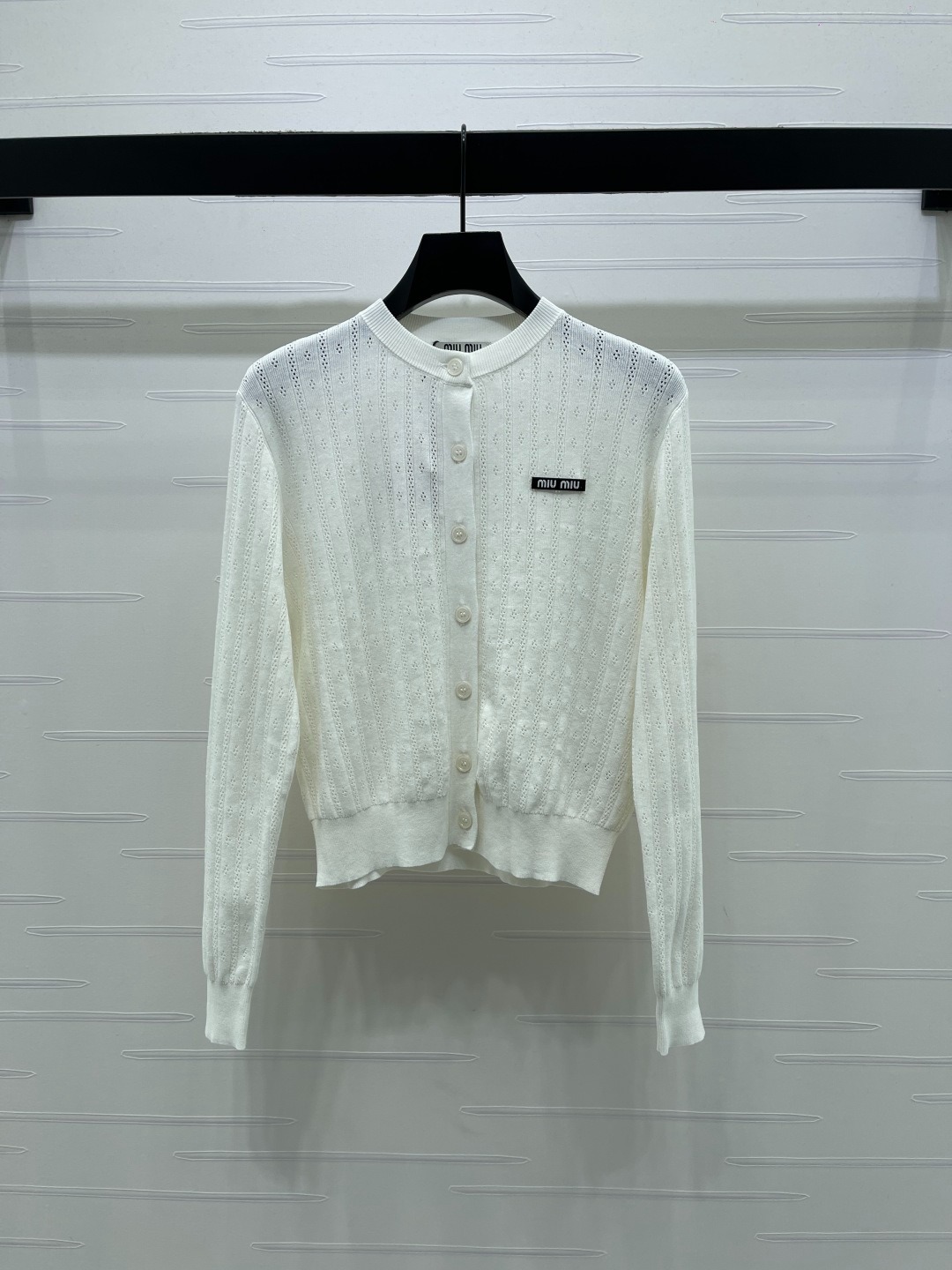 미우미우 26 라운드 니트 카디건