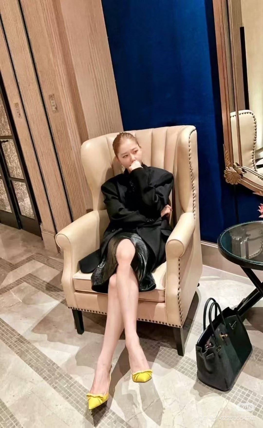 프라다 리본 힐 샌들