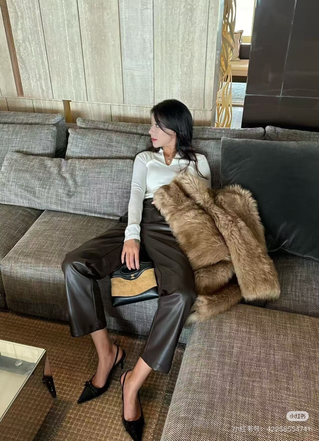 프라다 리본 힐 샌들