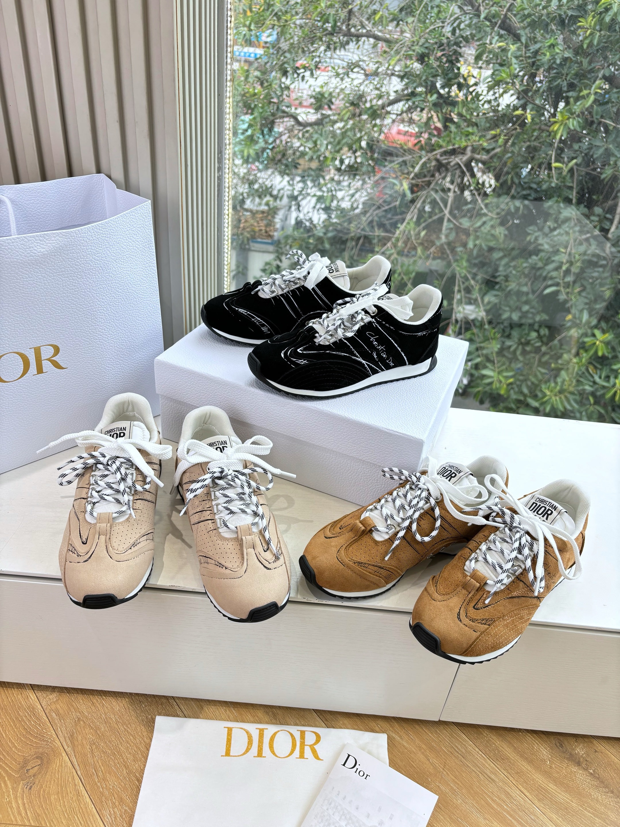 디올 드로잉 슈즈 아르간 운동화