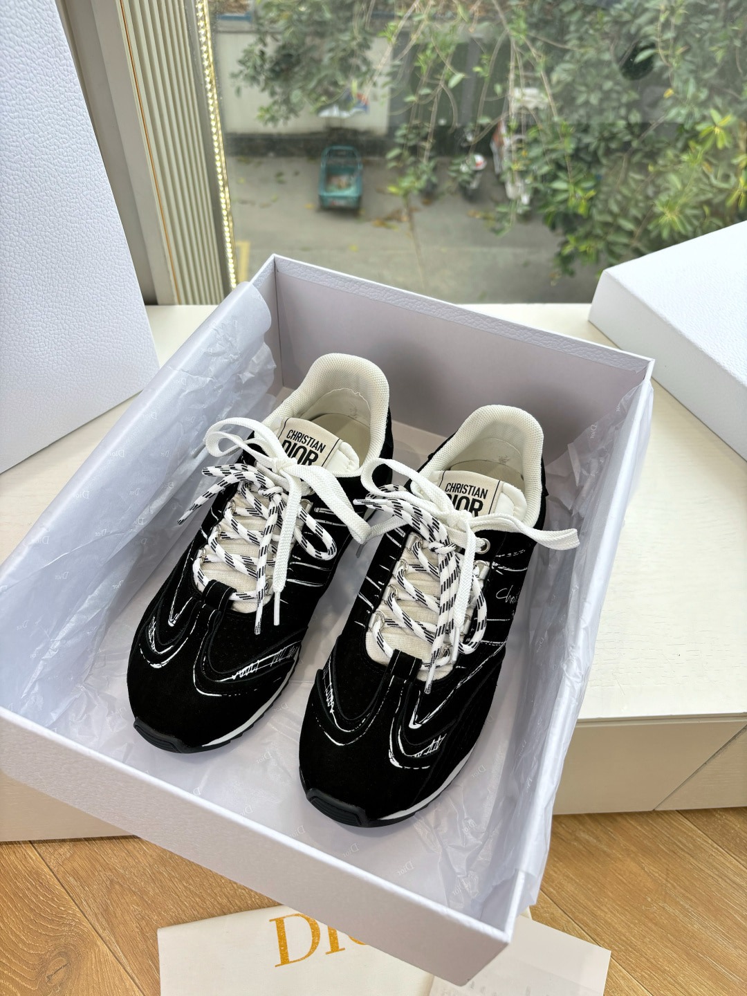 디올 드로잉 슈즈 아르간 운동화