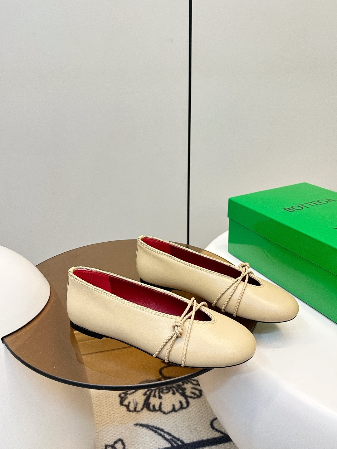 보테가베네타 신상 메리제인 발레화