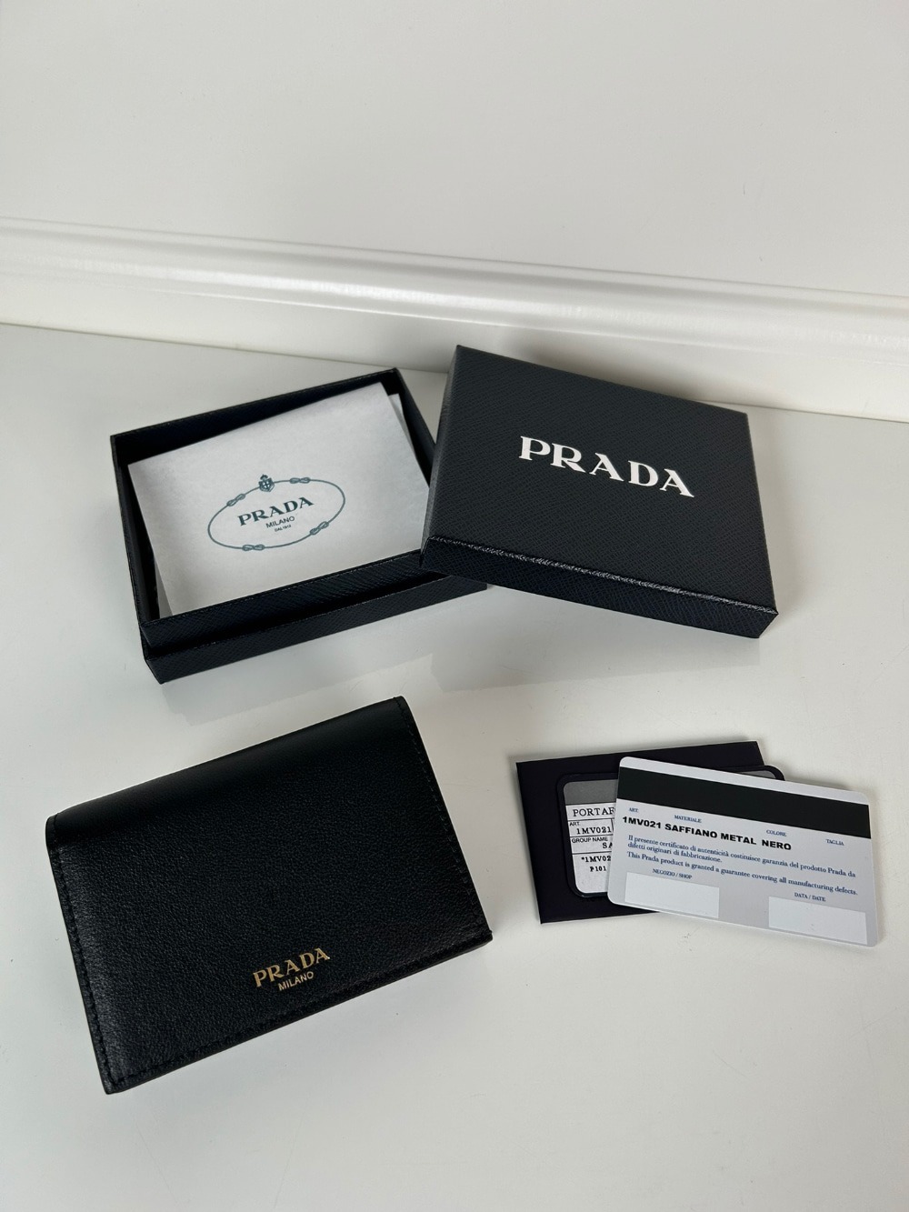 프라* 로고 반지갑 1MV021